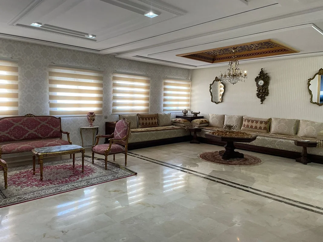 Spacious Family Apartment in Administrative Quarter