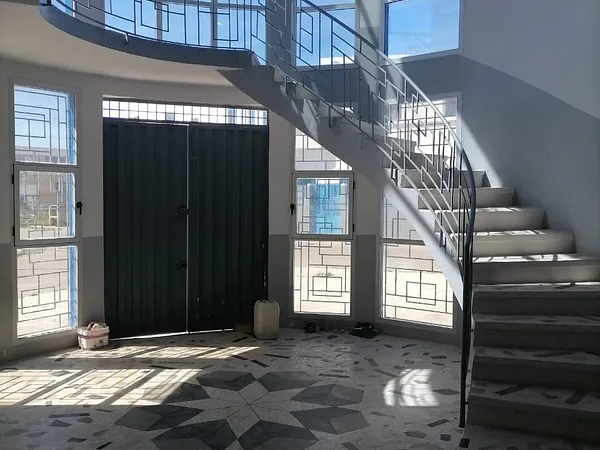 Commercial Space for Rent in Gzenaya