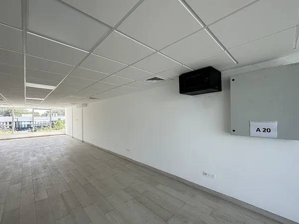 Volledig ingericht kantoor te huur