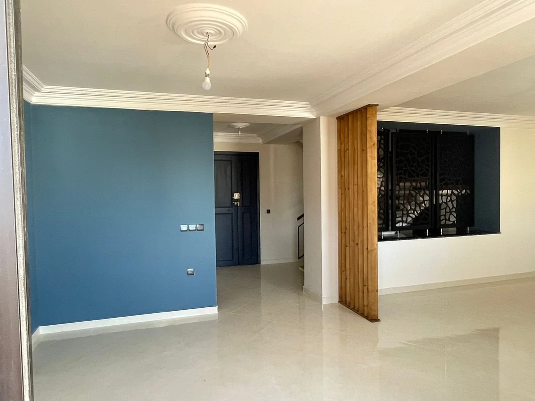 A LOUER A TANGER DUPLEX  AVEC TERRASSE SURFACE 220M² / REFERENCE : LTAA0222