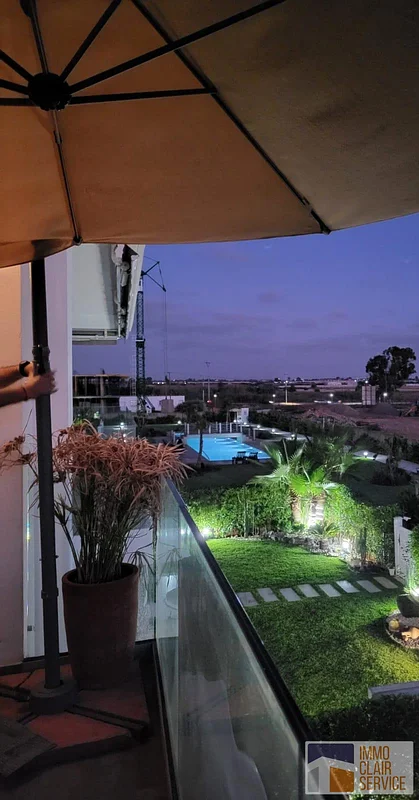 Appartement met directe toegang tot zwembad en strand