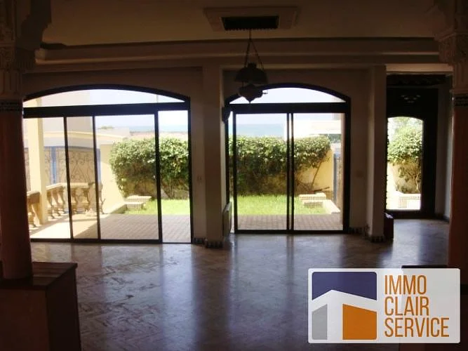 Mooie gemeubileerde villa met balkon in Témara