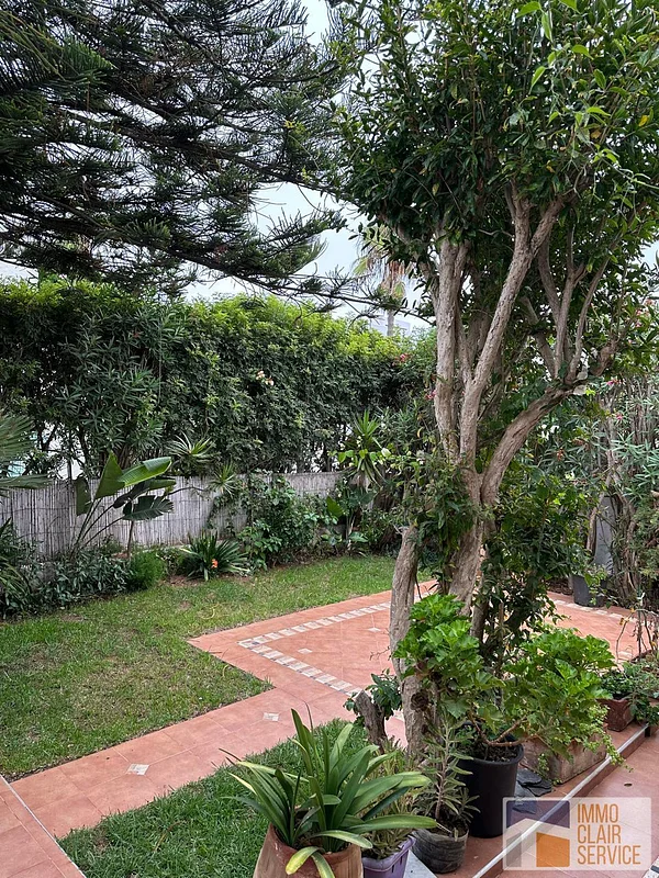 Charmante Villa te Huur met Zeezicht in Témara