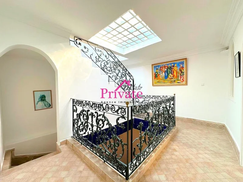 منزل فاخر للإيجار في فاس