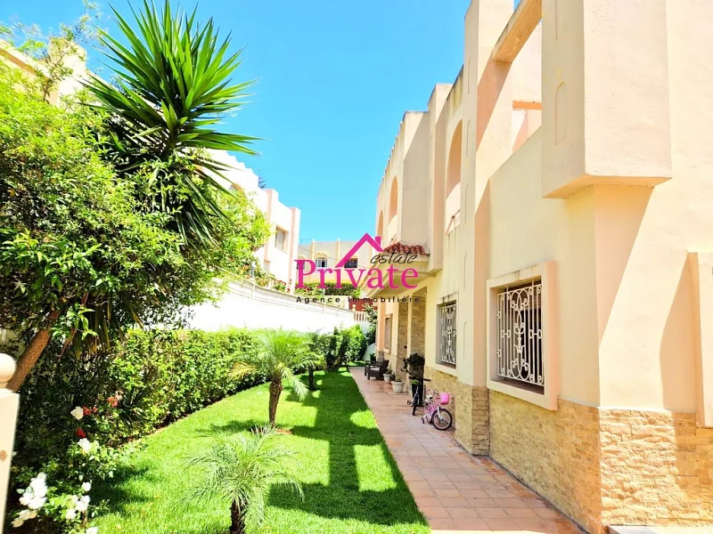 فيلا للإيجار في لعرائش مع إطلالة جميلة