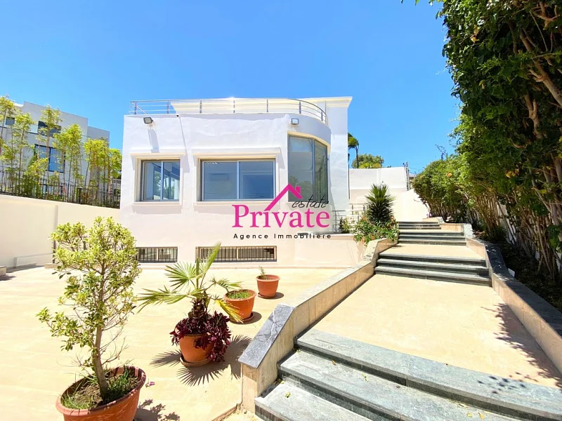 Location commercial 540 m² JBEL KEBIR Tanger Ref: LA734