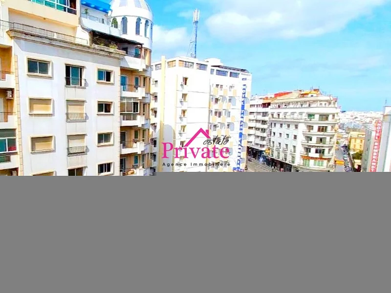 Location appartement 90 m² BOULEVARD Tanger Ref: LA712