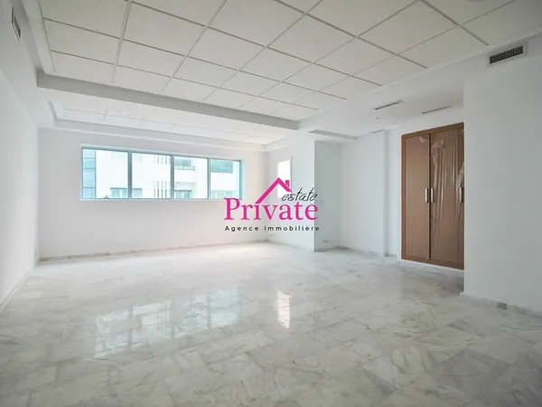 Nieuw Kantoor te Huur in Administratief Centrum Tetouan