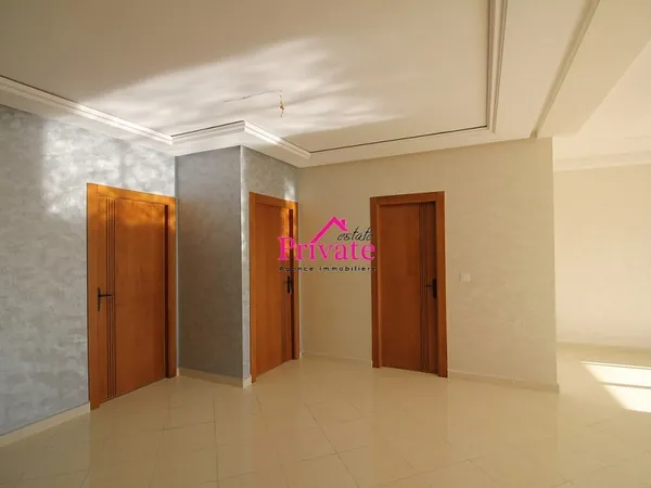 شقة فاخرة للإيجار في قلب طنجة