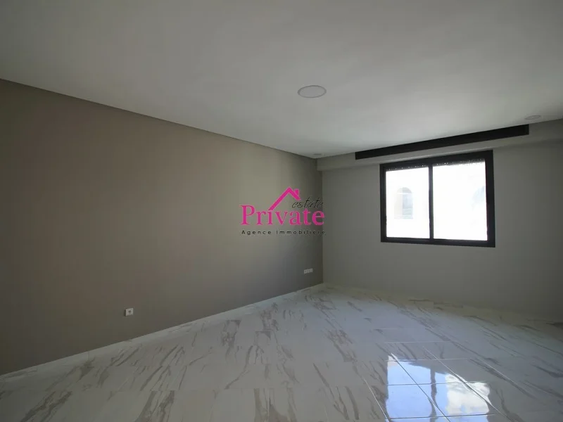Location Bureau 320 m² RUE DE FES Tanger Ref: la598