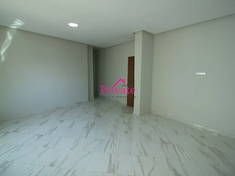 Location Bureau 41 m² RUE DE FES Tanger Ref: la595