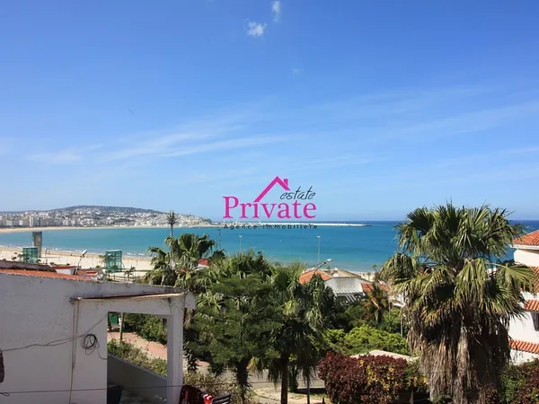 فيلا فاخرة مفروشة مع إطلالة على البحر في مالاباطا