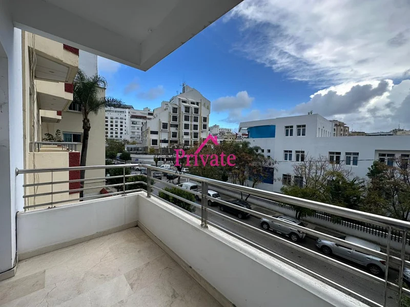 Location Bureau 220 m² WILAYA Tanger Ref: LZ809