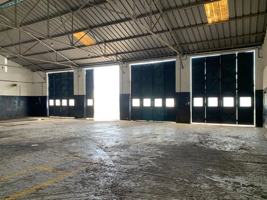 Grand dépôt industriel à Tassila