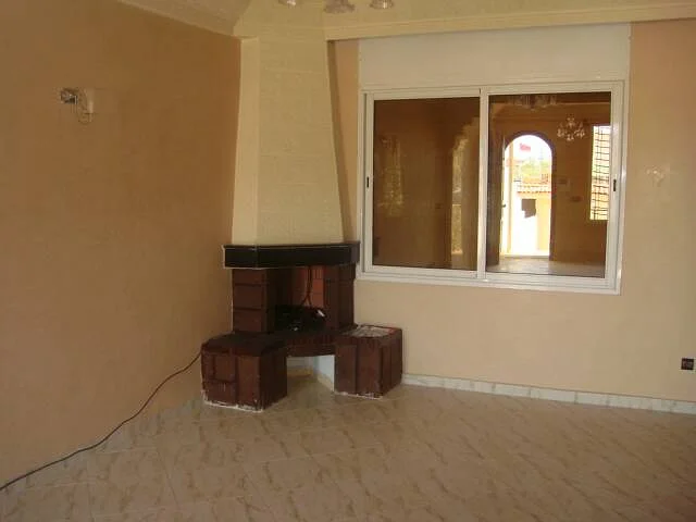 Villa nabij het strand in Témara
