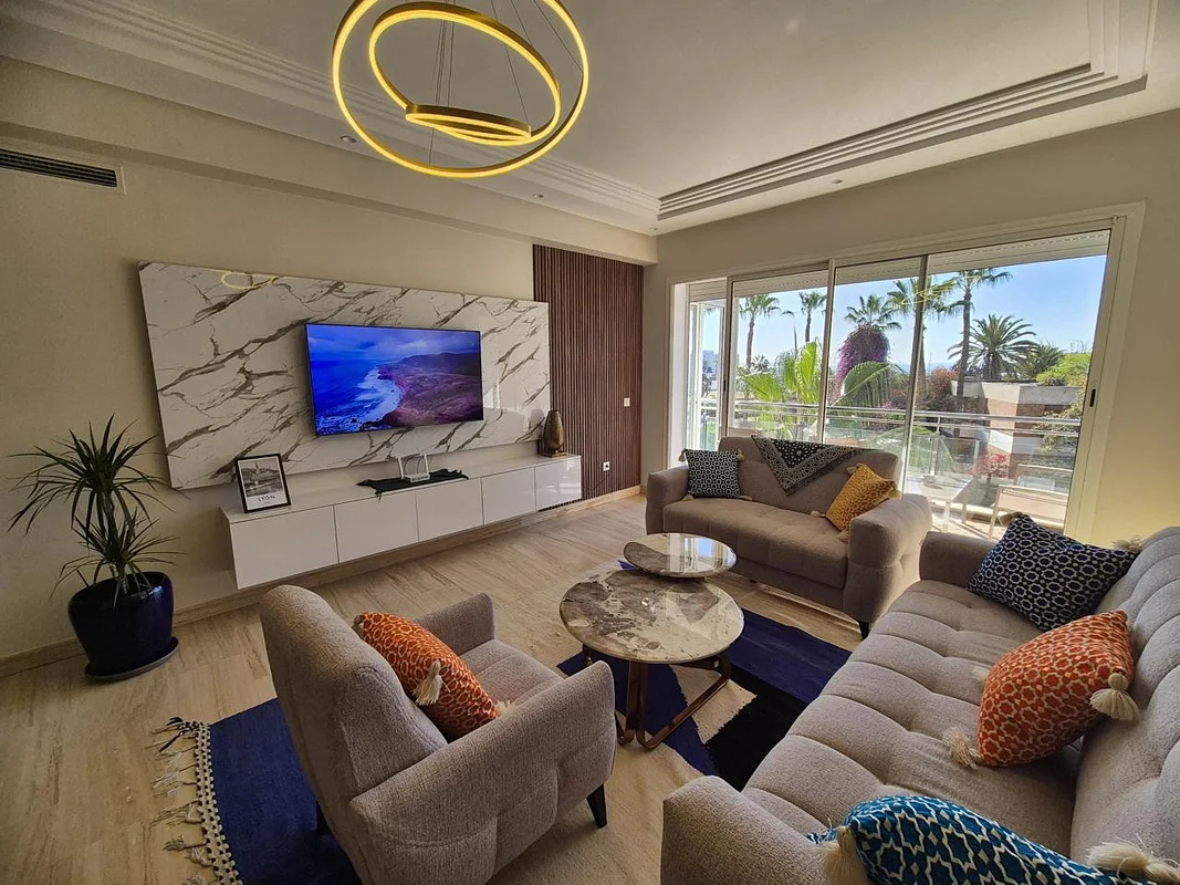 Superbe appartement haut standing avec vue mer   Emplacement idéal