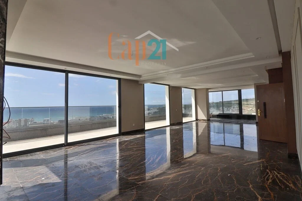 Magnifique Penthouse vide à louer Malabata Hills