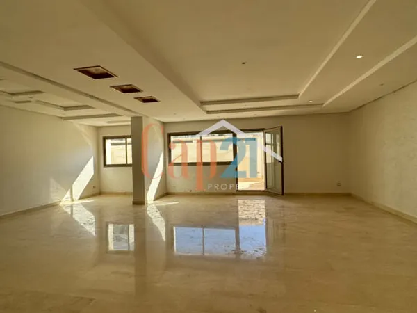 Appartement avec 3 chambres vide à louer Iberia