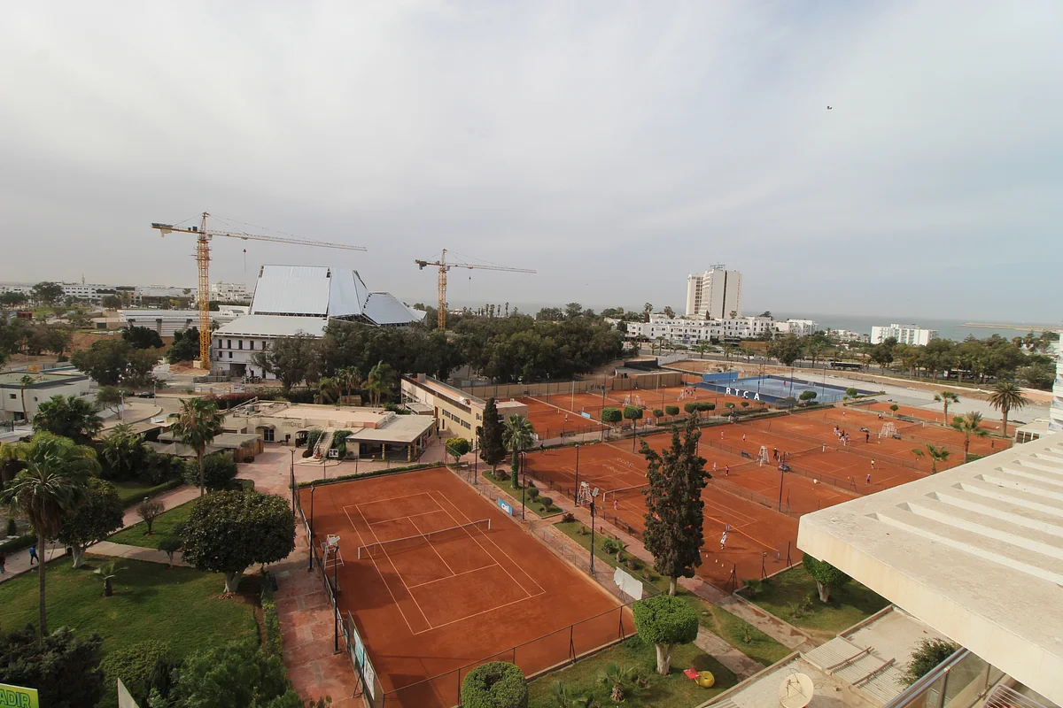 Duplex dernier étage à vendre au centre-ville d’Agadir   Vue imprenable sur la ville et la mer