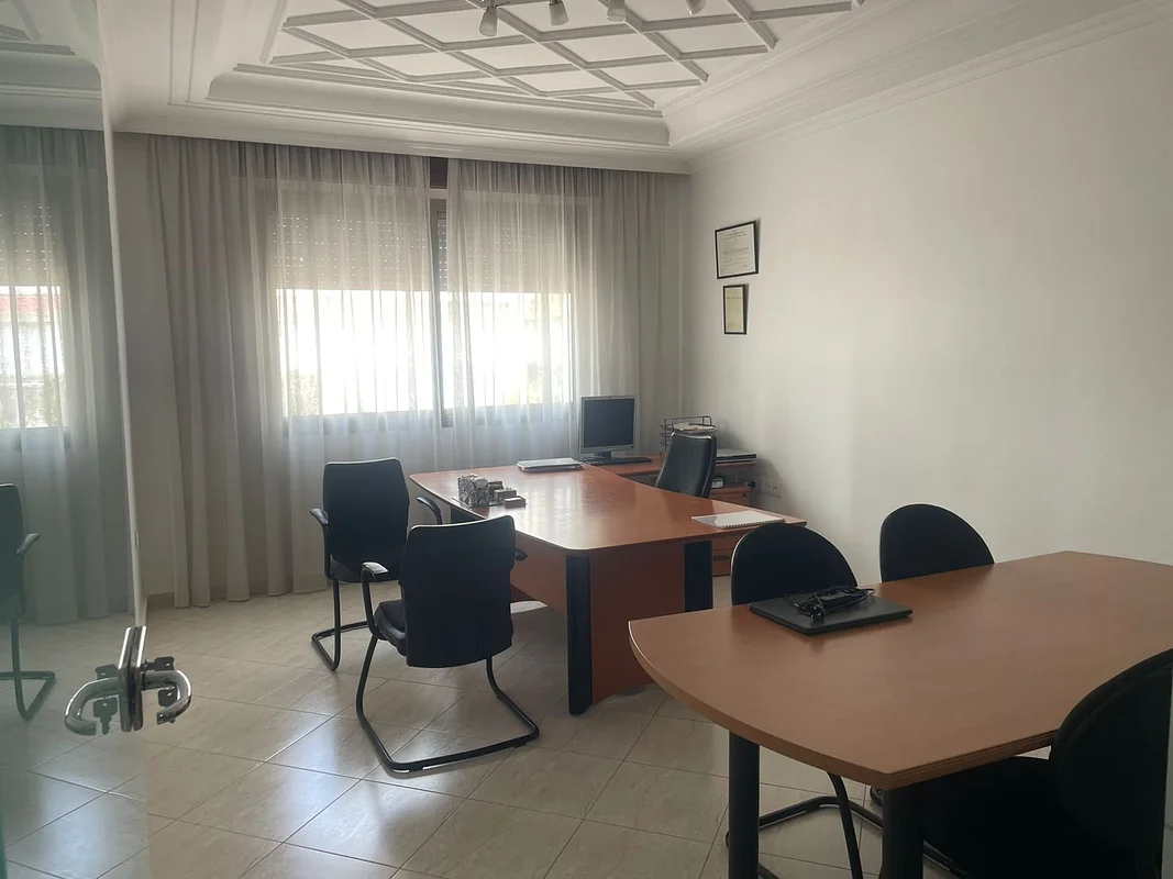 APPARTEMENT AVEC TERRASSE – QUARTIER ADMINISTRATIF TANGER – SURFACE 170m² – REFERENCE : VTAA18526