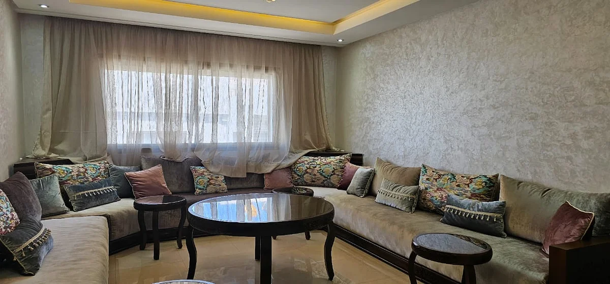 شقة مفروشة للإيجار في هرهورا