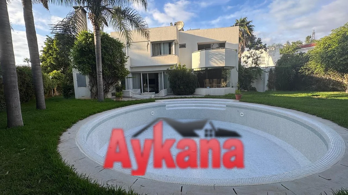 فيلا للبيع حصريا في الرباط حي الرياض REF 4208