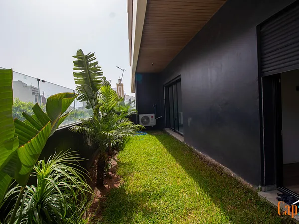 Appartement avec jolie jardin à Malabata hills