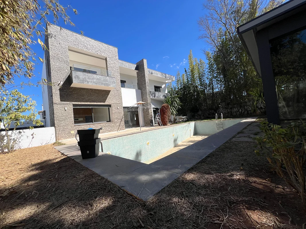 🏰 VENTE VILLA MODERNE EXCLUSIVE – HAY RIAD, RABAT REF 4181🏰