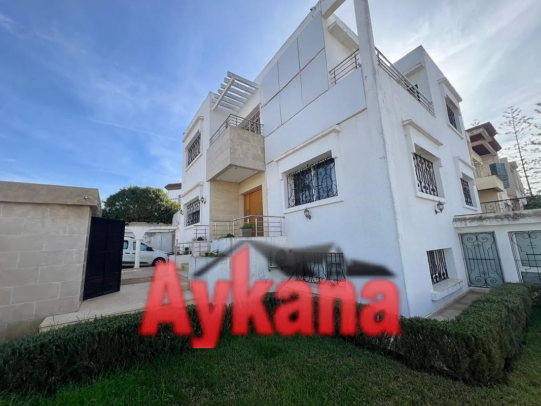 Vente Villa en Exclusivité à Rabat Hay Riad REF 4219