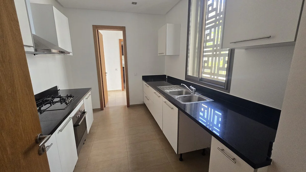Te koop - Appartement met Uitzicht op Zee in Salé