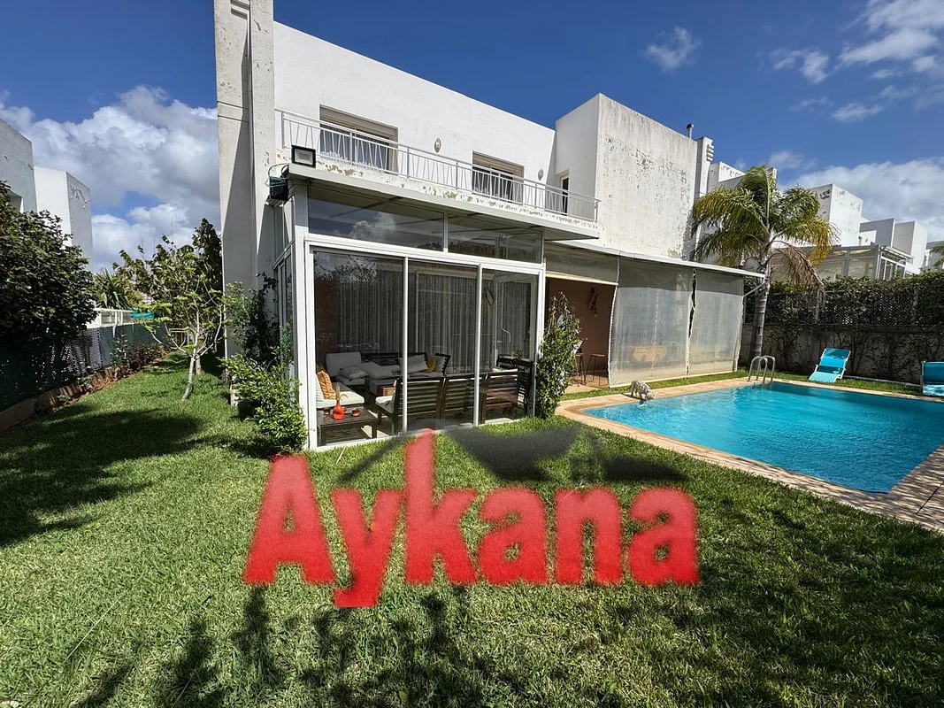 TE KOOP: CHARME VILLA MET ZWEMBAD IN EL MENZEH