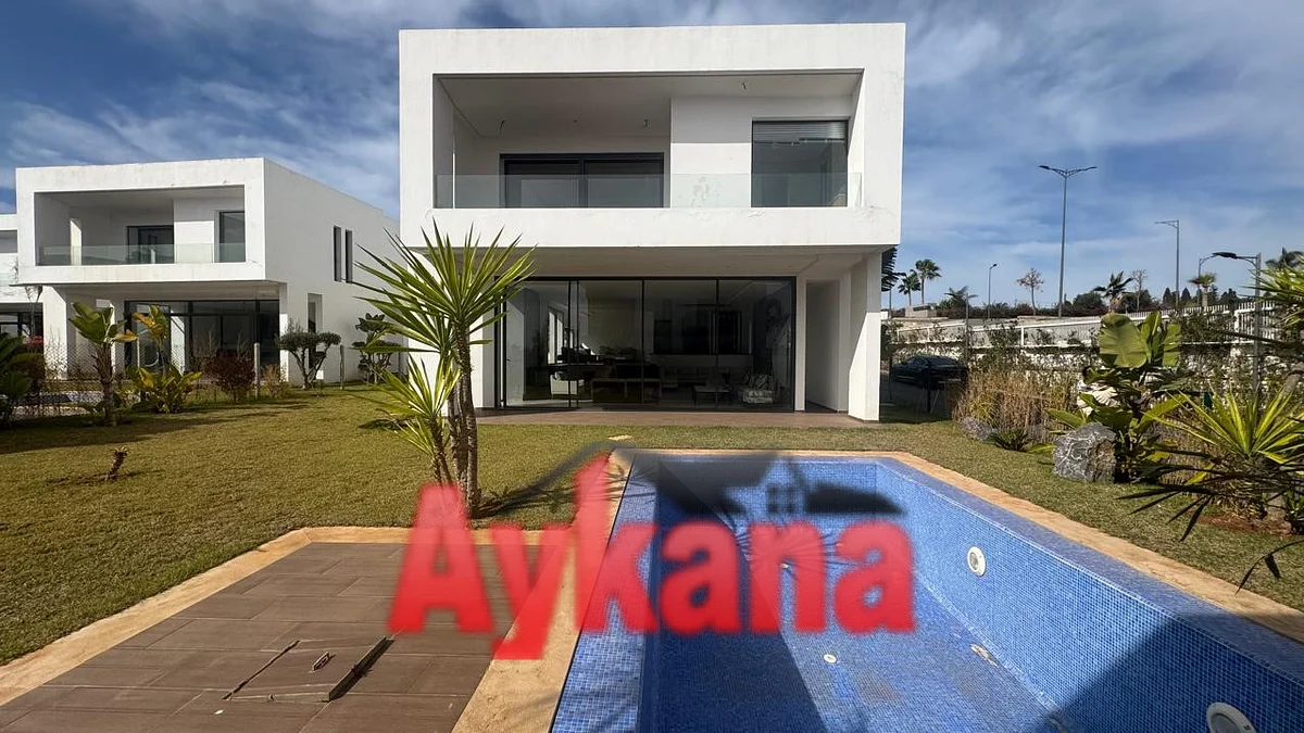 TE KOOP PRESTIGIEUZE VILLA IN EL MENZEH REF 4035