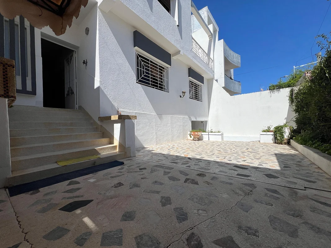Te koop Villa in Hay Nahda, Rabat REF 4024