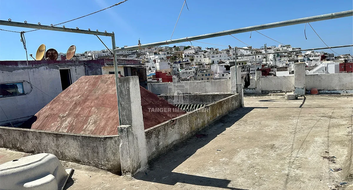 منزل كبير في المدينة القديمة (طنجة)