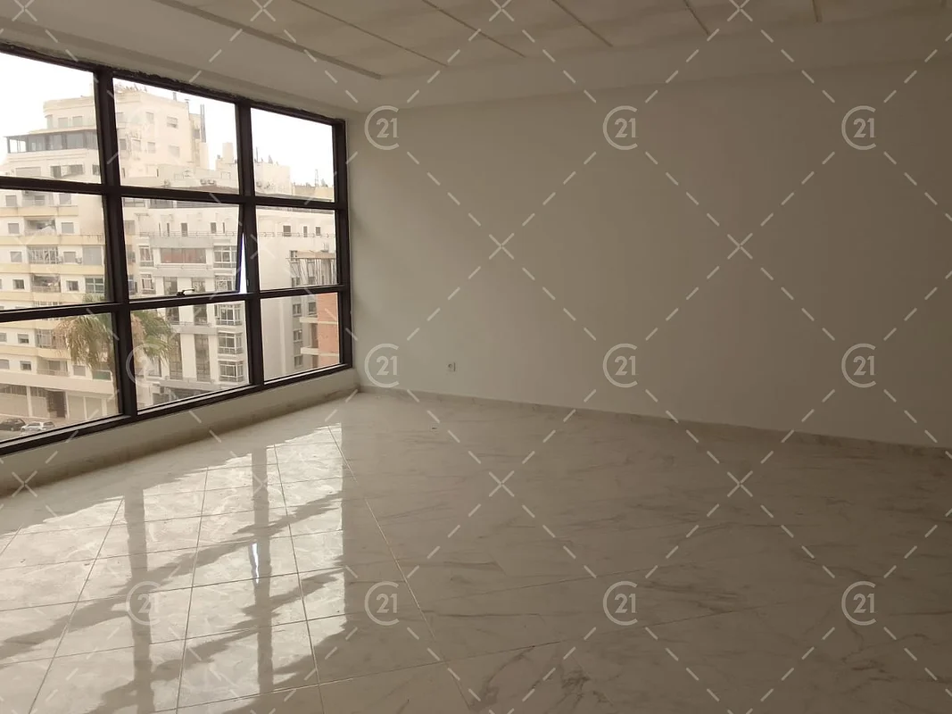 KANTOORPLATEAU TE KOOP