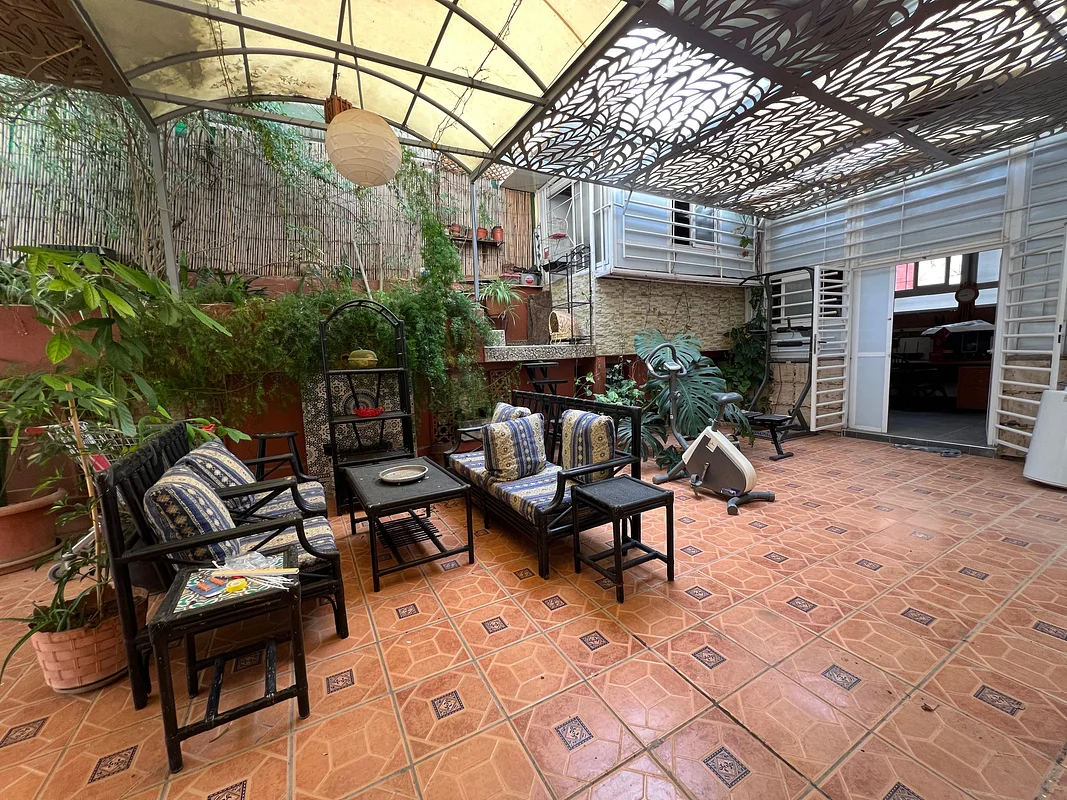 Te koop appartement op de begane grond met tuin in Salé