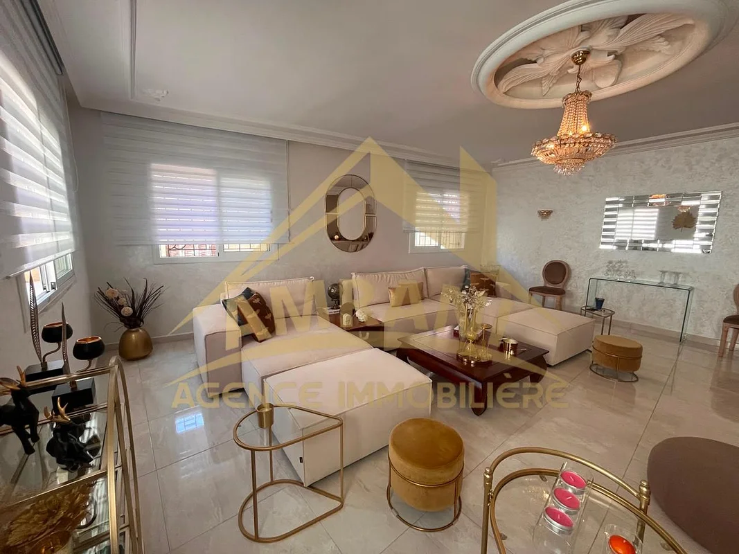 À vendre – 2ᵉ étage d’une maison à deux étages