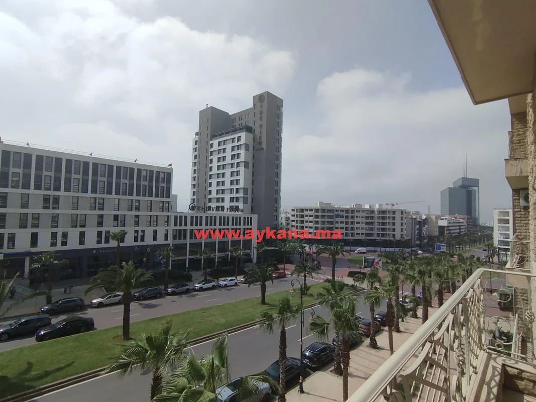 بيع رياض في سلا بموقع متميز