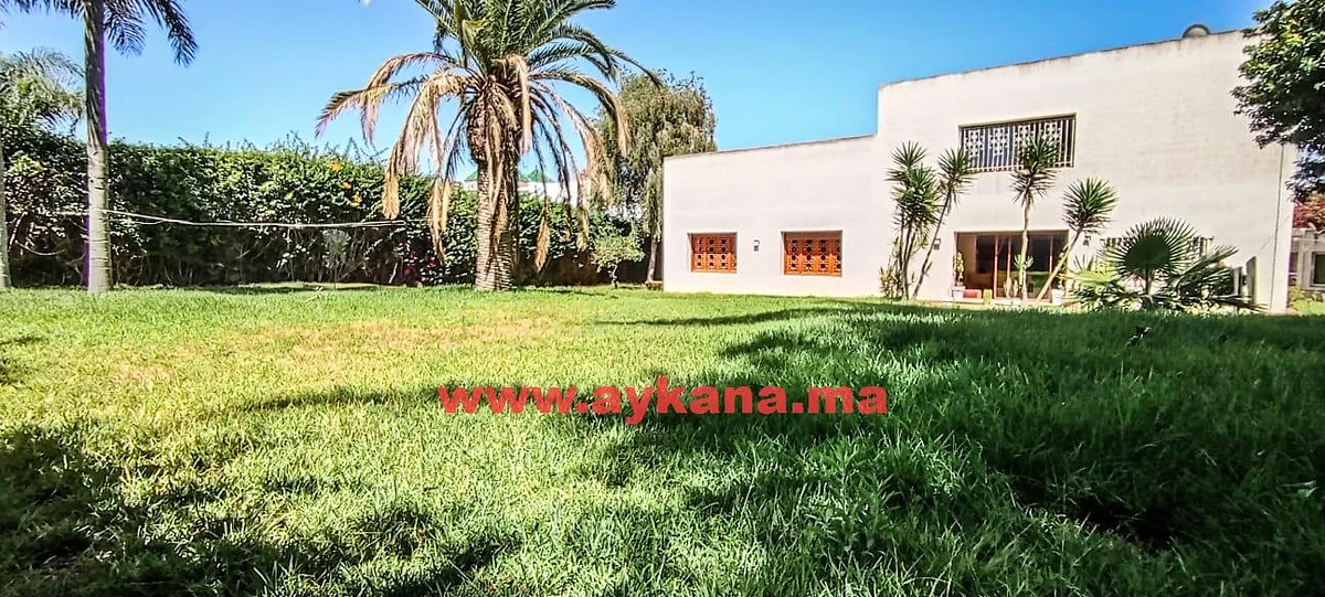 Te Koop Villa in Salé met Tuin en Garage