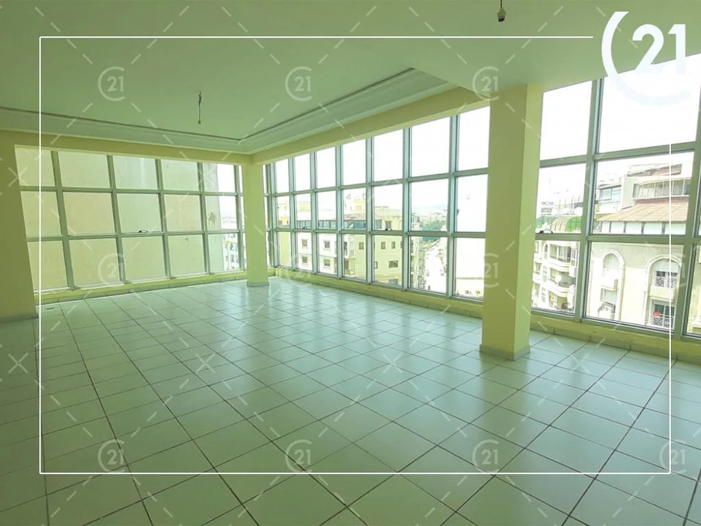 مكتب مفتوح – وسط المدينة