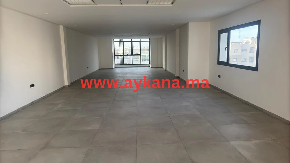 مكتب فخم للبيع في حي بس أجادال الرباط