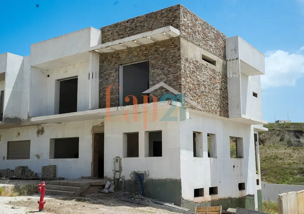 Halfafgebouwde villa te koop - Tanger Malabata