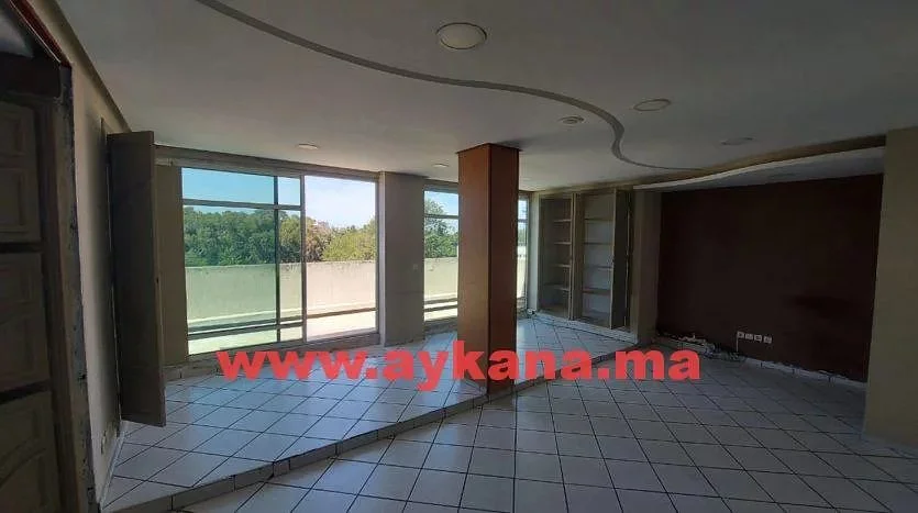 بيع مكتب في سلا بموقع متميز