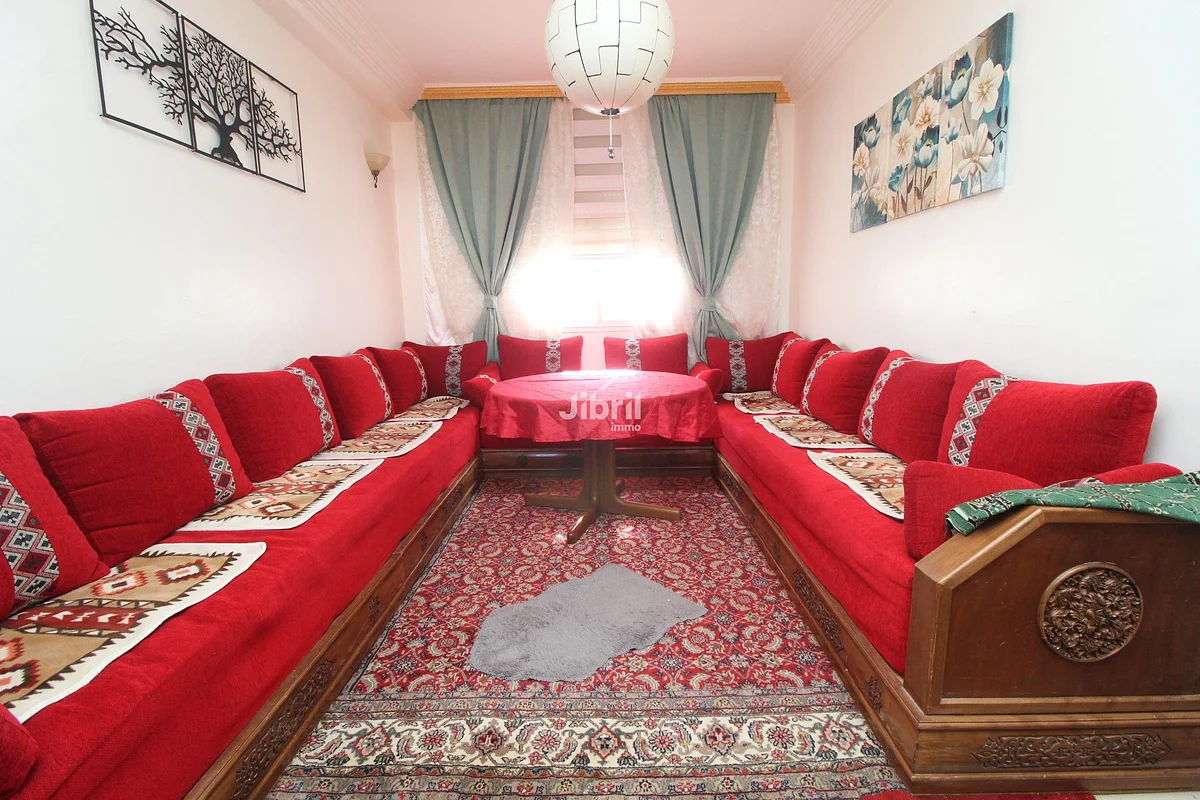 Licht appartement op de bovenste verdieping in Hay Mohammadi, Agadir