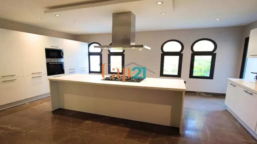 Leeg Appartement te Huur voor Lange Termijn in Boubana, Tanger