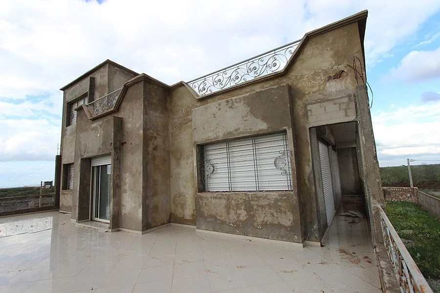 Villa te koop in Ain Cheggag met zwembad