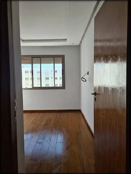 Nieuw Appartement Te Huur in Casablanca met Balkon