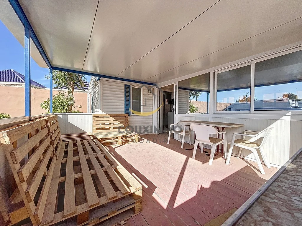 Mobilhome aan het Strand met Overdekt Terras