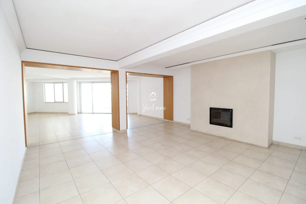 Zeldzaam! Appartement te koop in Agadir - Dichtbij het strand, terras en zwembad