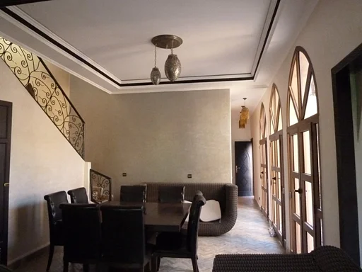 Villa met Zwembad en Tuin in Marrakech